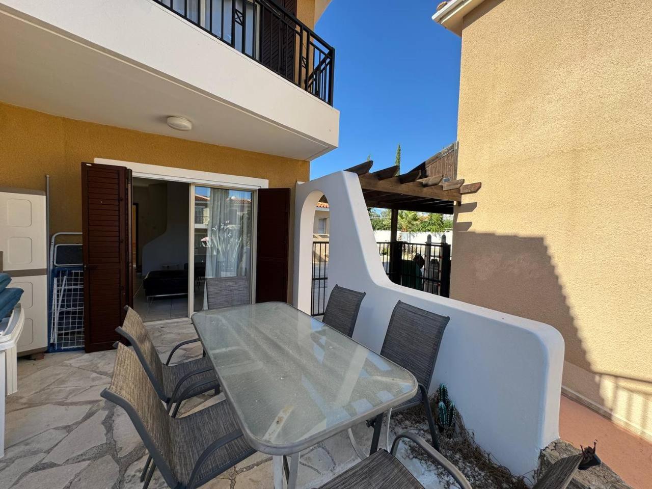 Eden Gardens Villa Paphos Exterior photo