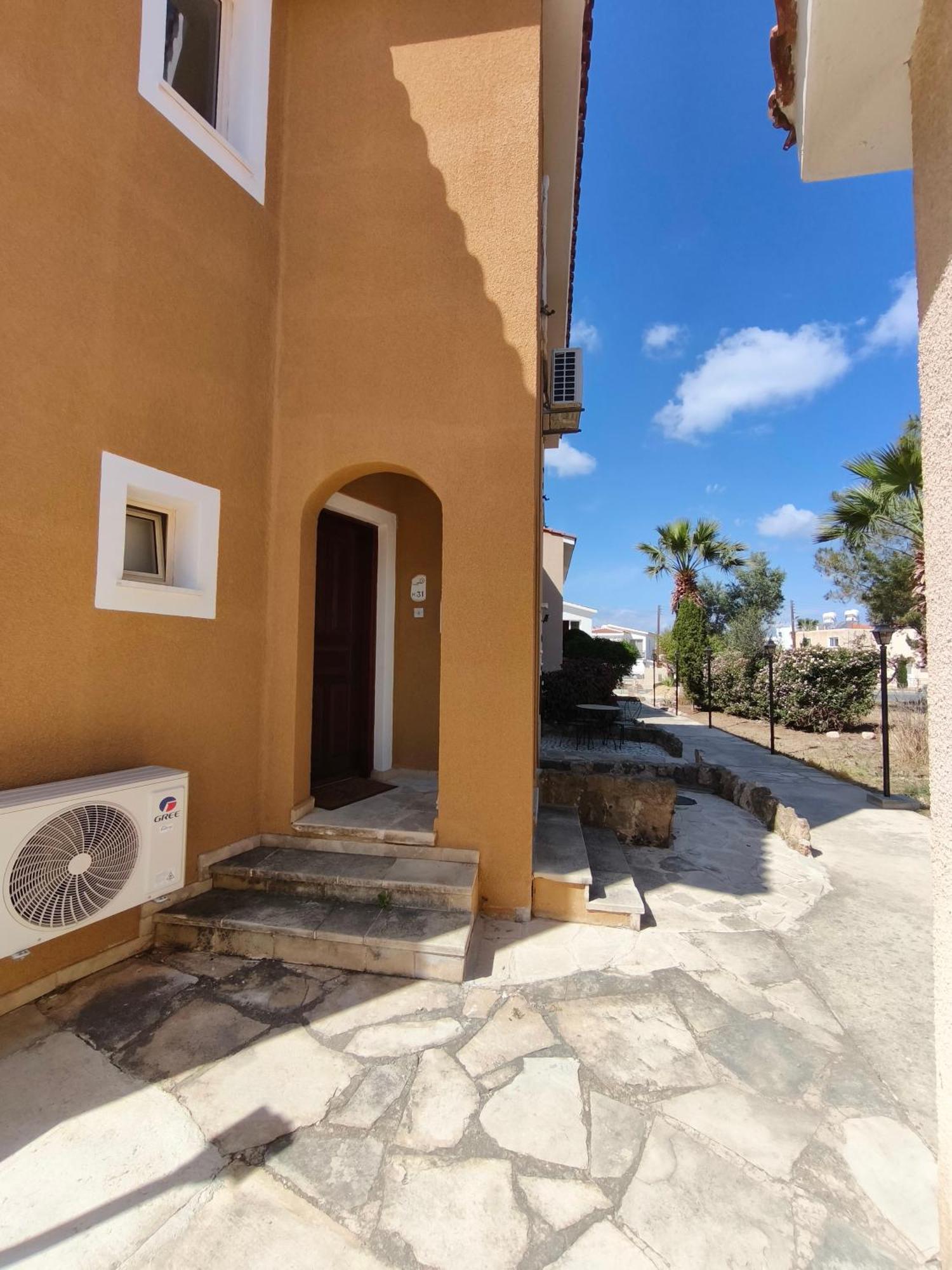Eden Gardens Villa Paphos Exterior photo