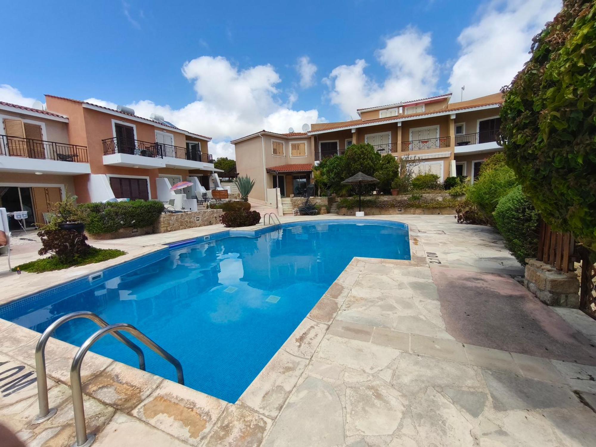 Eden Gardens Villa Paphos Exterior photo