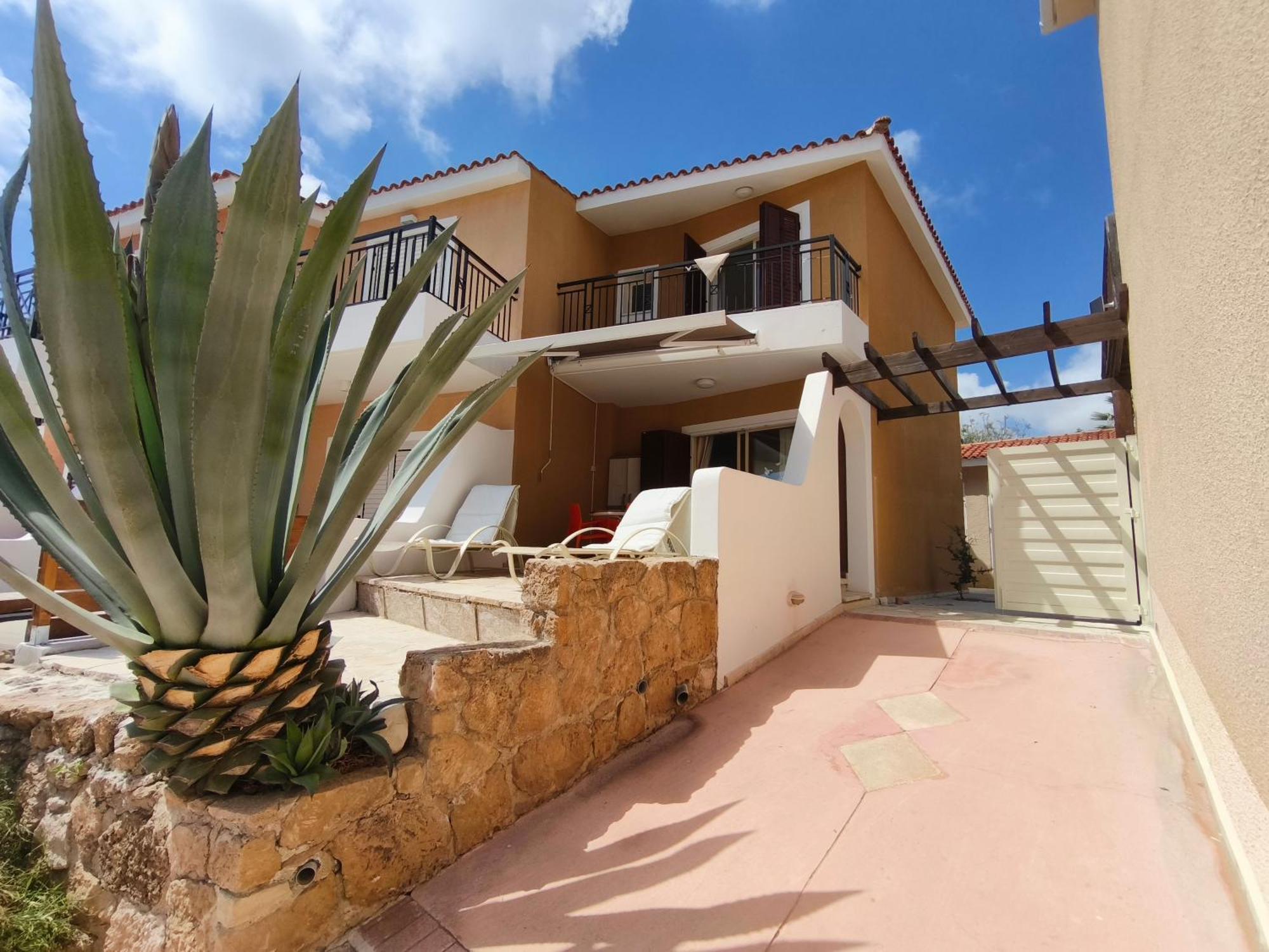 Eden Gardens Villa Paphos Exterior photo