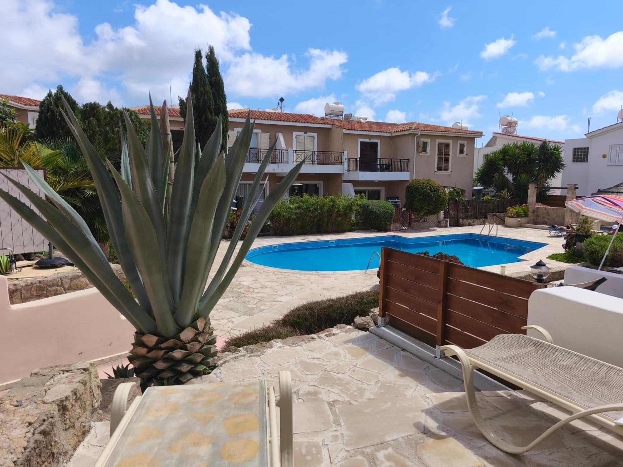 Eden Gardens Villa Paphos Exterior photo